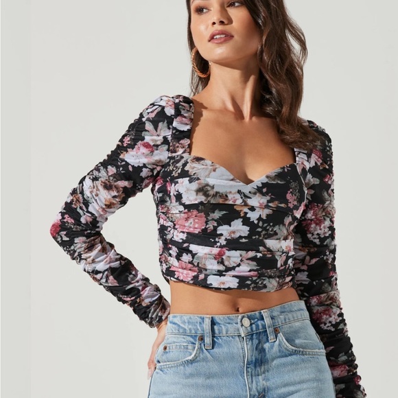 ERICA FLORAL RUCHED LONG SLEEVE TOP size large NWT - Picture 3 of 4